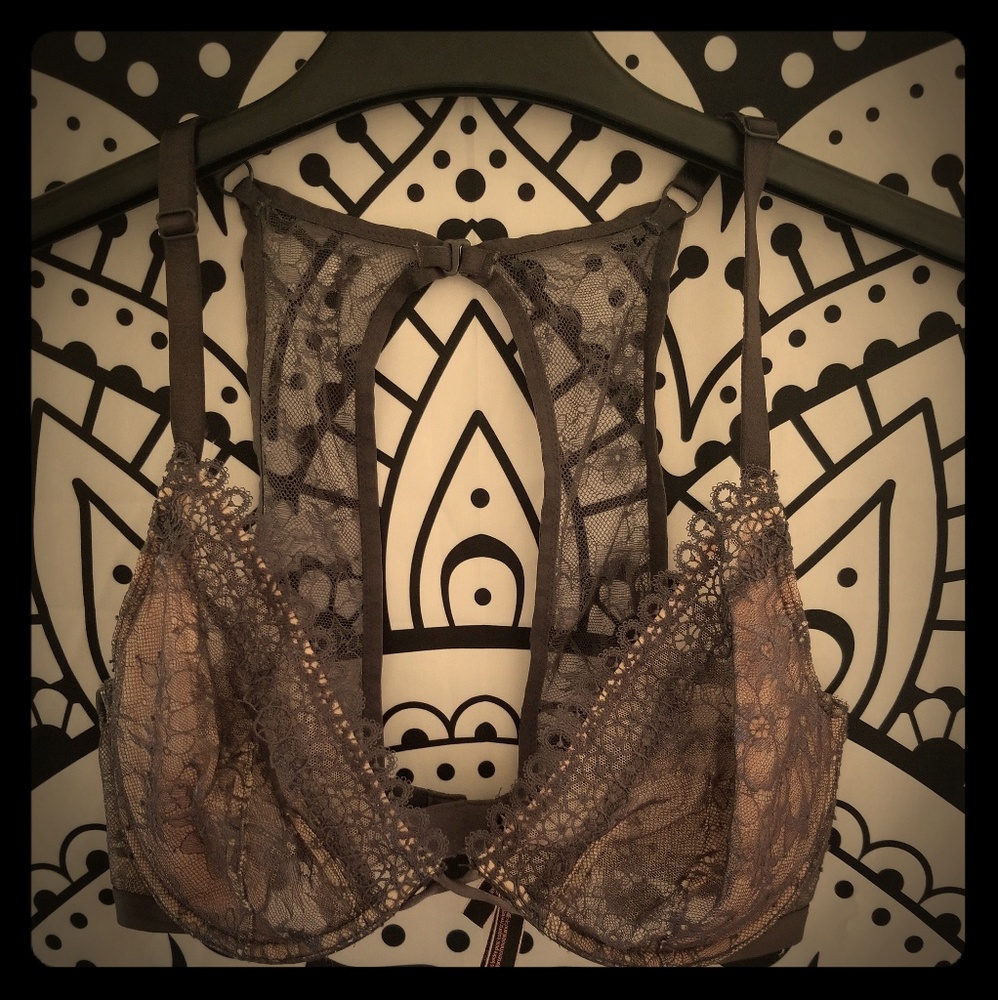 Victoria's Secret Very Sexy unlined plunge bra